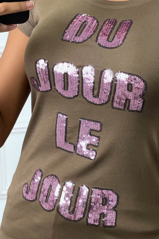 Khaki T-shirt with pink sequin writing - 2