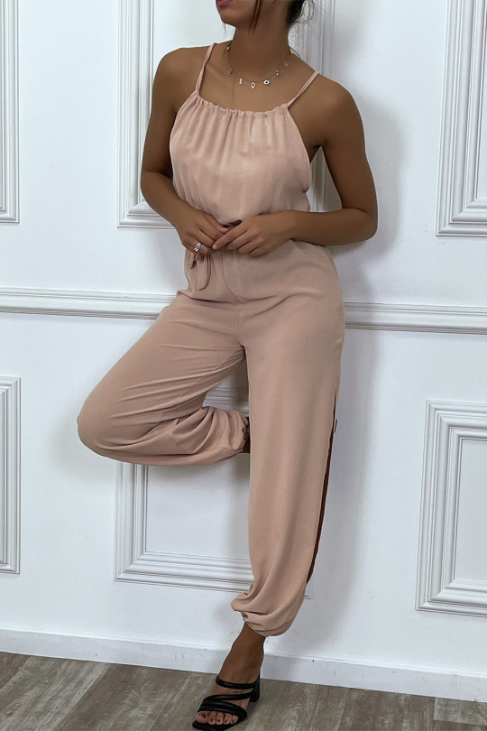 Pink summer jumpsuit with belt and slits - 4