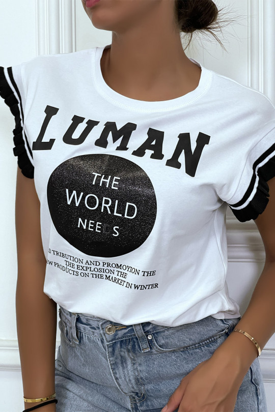 Wit T-shirt met opschrift “LUMAN” en zwarte details, korte mouwen met ruches - 2