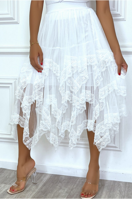 Jupe mi-longue blanche en tulle à volants et détails ajourés - 2