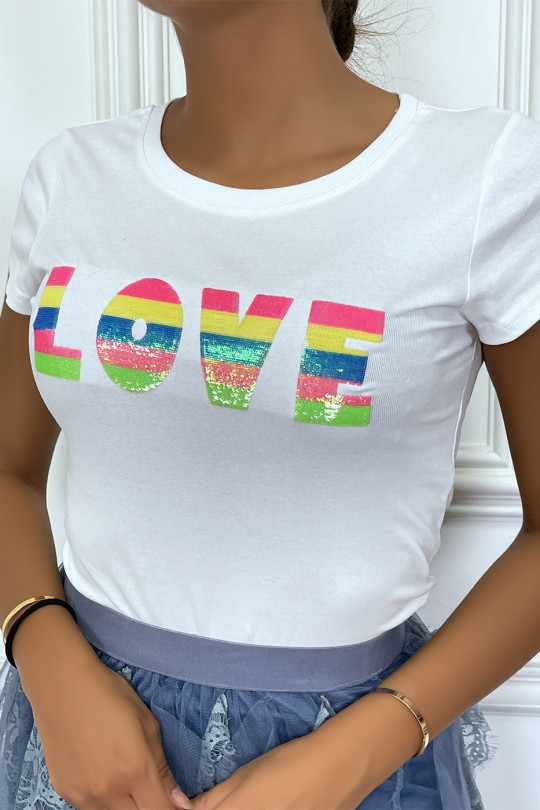 T-shirt blanc avec écriture "LOVE" en sequins multicolore à col rond et manches courtes - 3