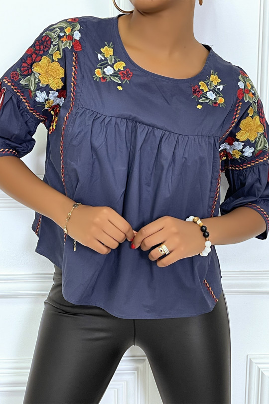 Navy summer blouse with embroidered details / flowers and pompoms, mid-length sleeves and round neck - 1