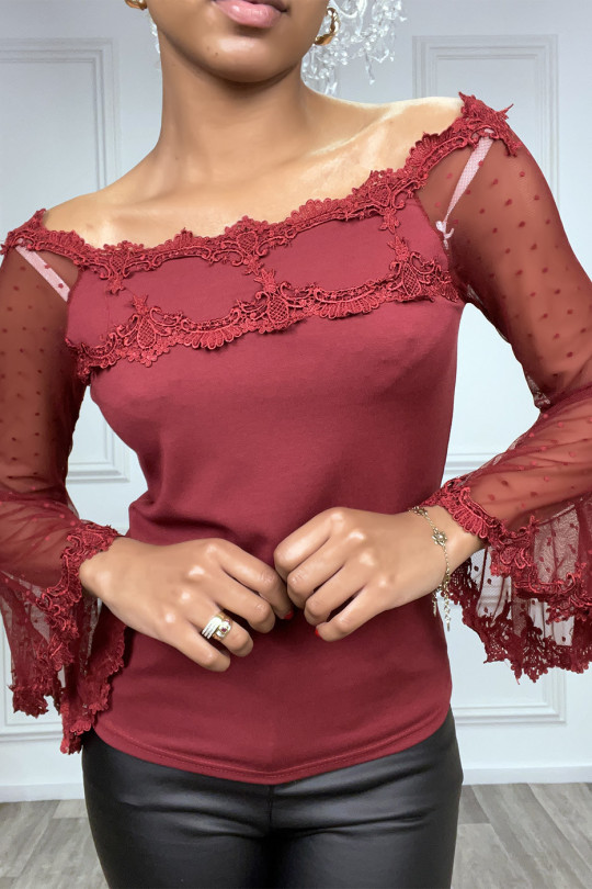Burgundy top with boat neck and long sleeves in tulle and lace - 1