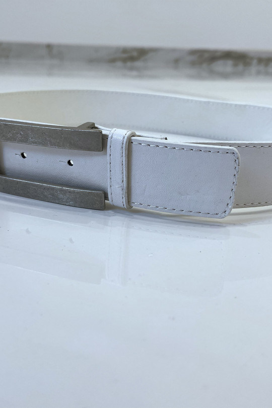 White belt with destroyed rectangular buckle - 3