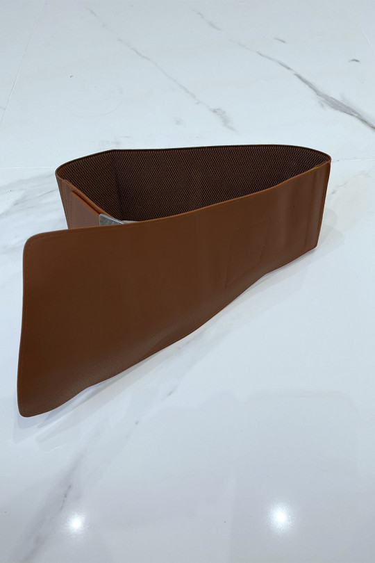 Ceinture asymétrique marron en tissus stretch et simili cuir et grosse boucle métallique - 2