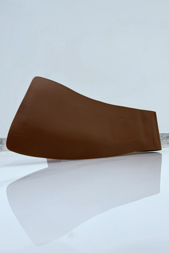 Ceinture asymétrique marron en tissus stretch et simili cuir et grosse boucle métallique - 7