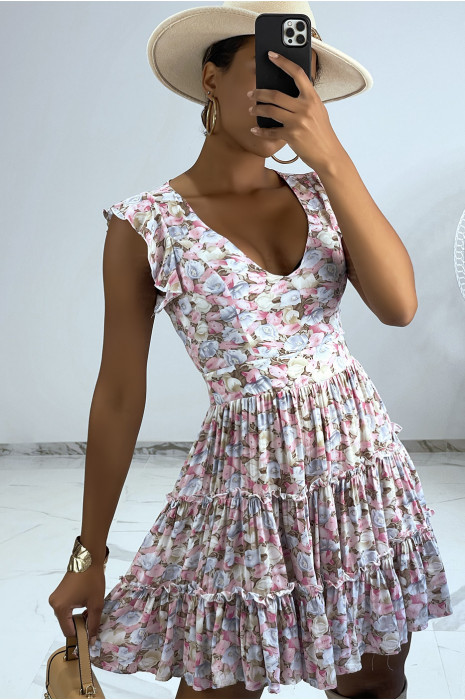 Petite robe rose à fleurs et coupe patineuse - 2