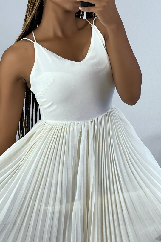 Beige dress with accordion-style pleated skirt - 3