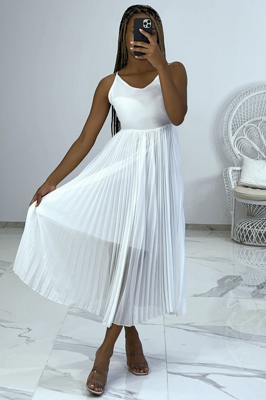 Witte jurk met plooirok in accordeonstijl - 1