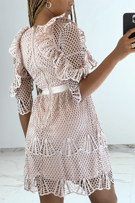 Pink dress with openwork classic style V-neck and ruffle sleeves - 4