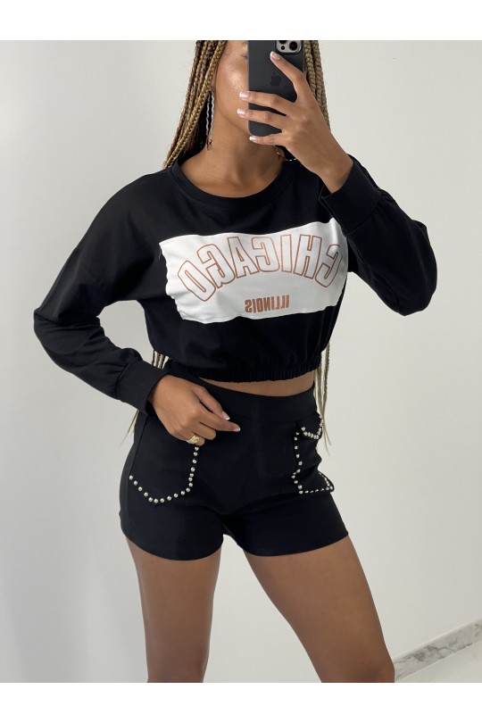 Black cropped sweater with "CHICAGO" print - 1