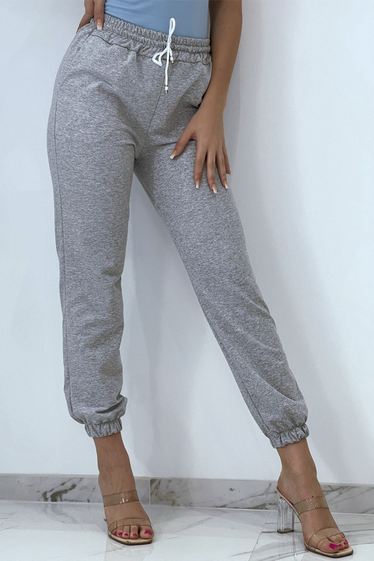 Jogging gris avec poches et élastique très agréable à porter - 2