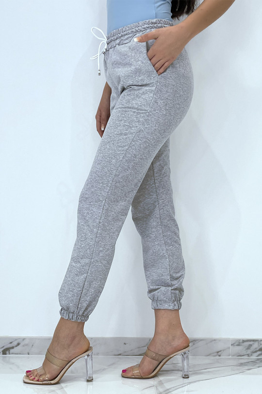 Jogging gris avec poches et élastique très agréable à porter - 5