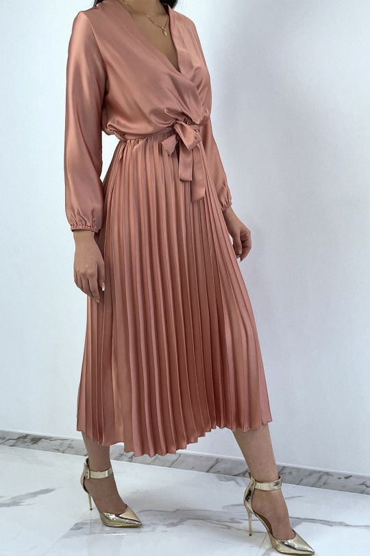 Long pink satin dress crossed at the bust and pleated at the bottom - 1