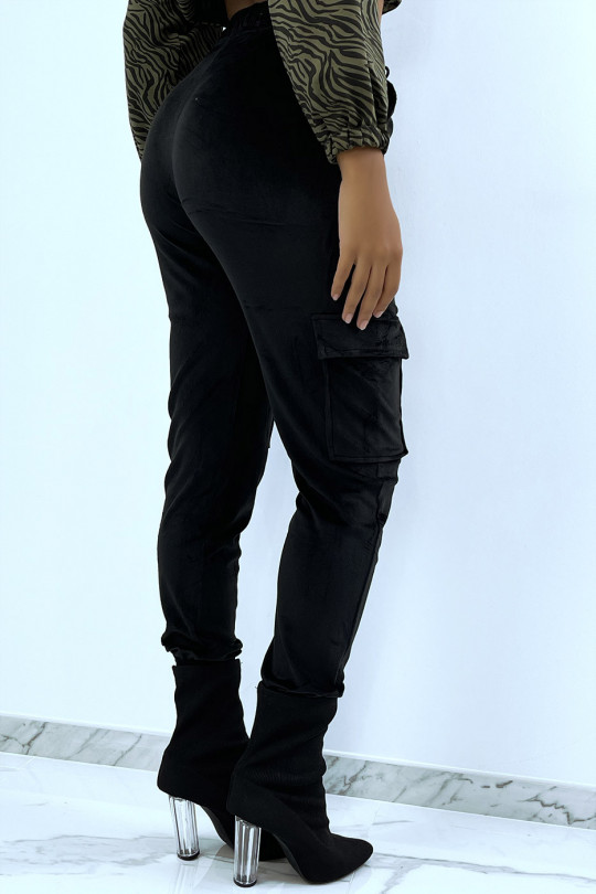 Black velvet-style joggers with side pockets - 3