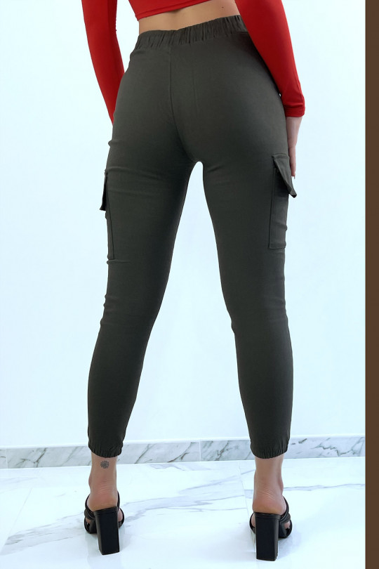 Pantalon slim kaki elastique à grandes poches style cargo - 6