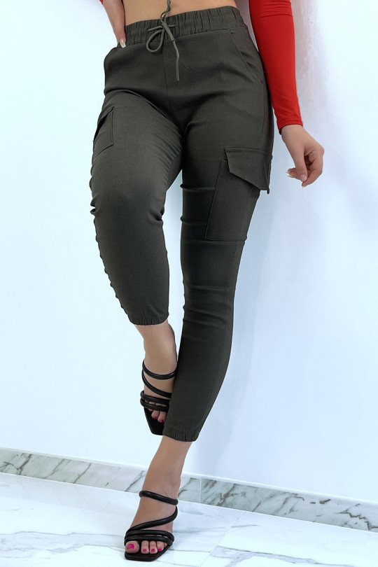 Pantalon slim kaki elastique à grandes poches style cargo - 4