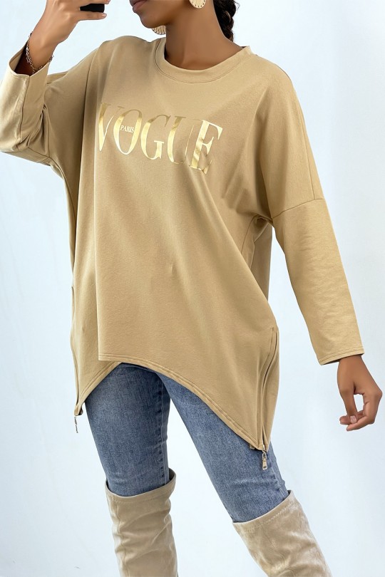 Asymmetric camel sweatshirt with fashion writing - 2