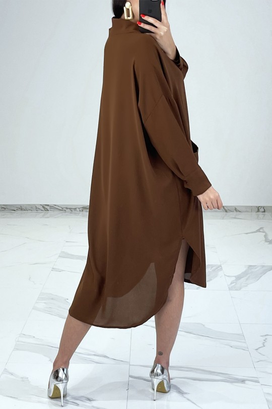 Loose brown shirt dress with batwing sleeves - 5