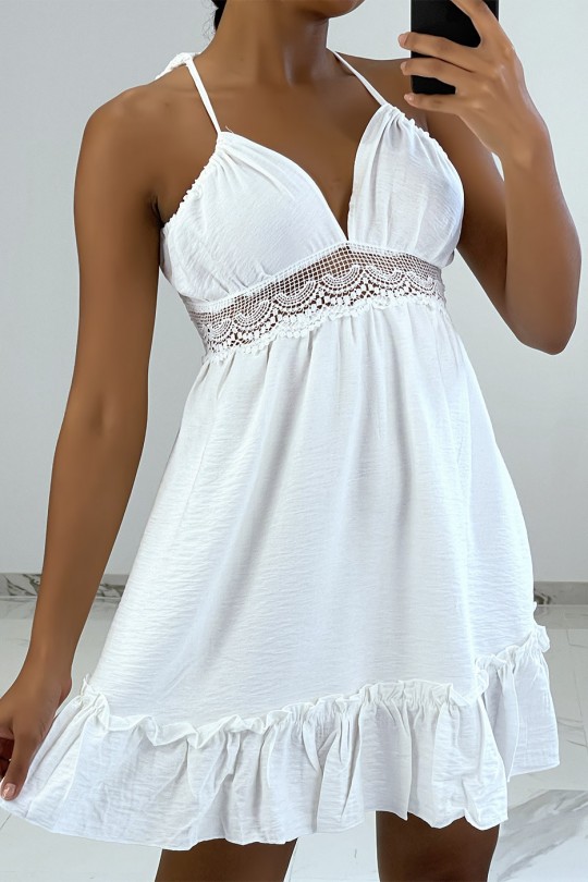 Petite robe blanche fluide dos nu à détails ajouré et volants - 1