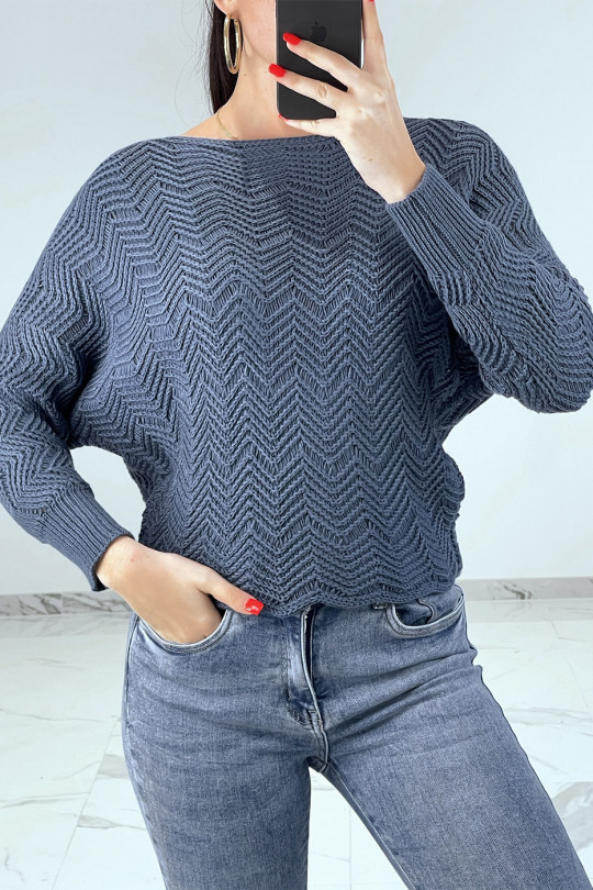 Indigo sweater with batwing sleeves and knit patterns - 2