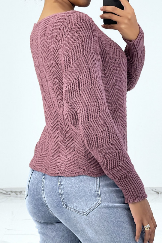 Fuschia sweater with batwing sleeves and knit patterns - 4