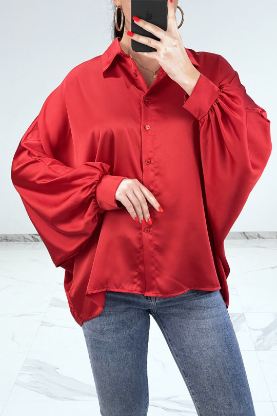 Oversized satin red shirt with batwing sleeves - 1