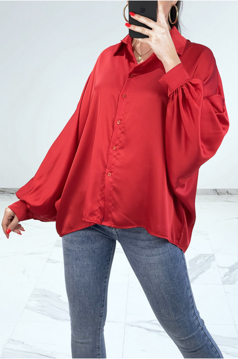 Chemise rouge satinée oversize avec manches chauve-souris - 3