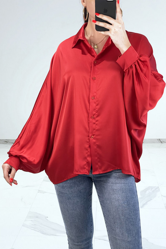 Oversized satin red shirt with batwing sleeves - 4