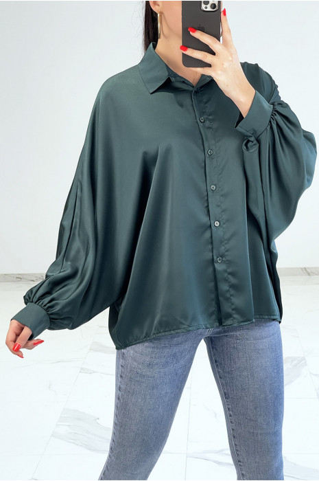 Chemise verte satinée oversize avec manches chauve-souris - 3