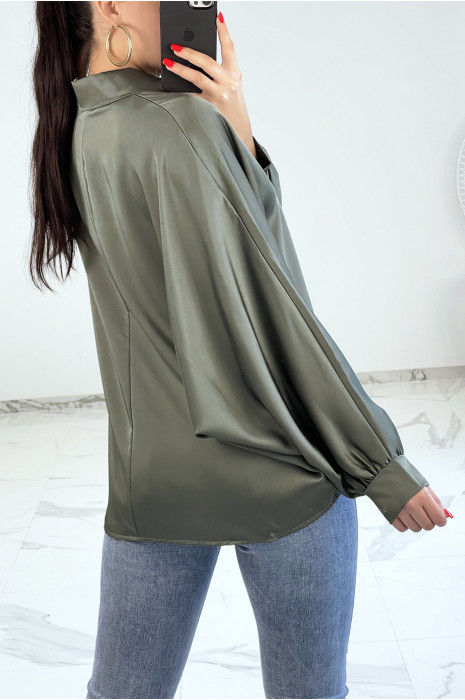 Chemise kaki satinée oversize avec manches chauve-souris - 4