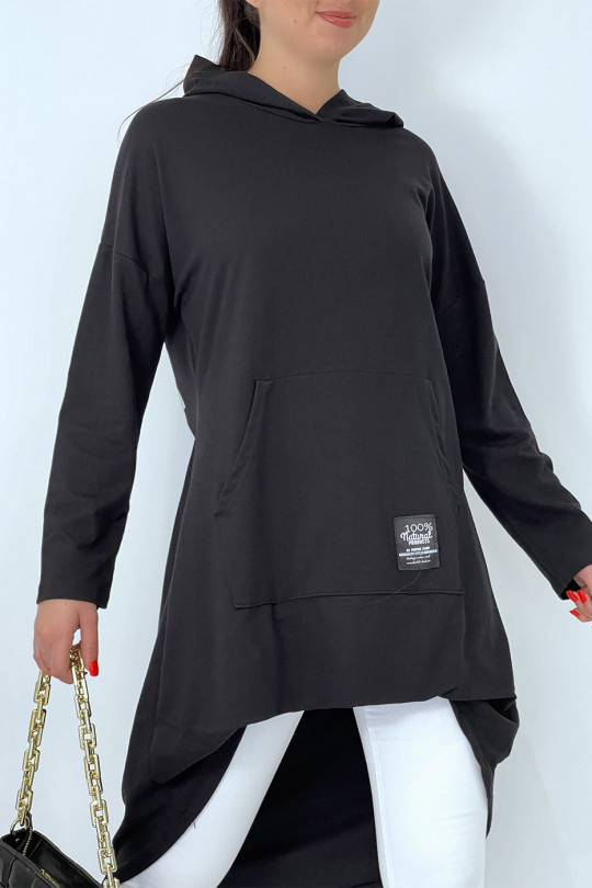 Sweat noir asymétrique long avec capuche et inscription au dos - 1