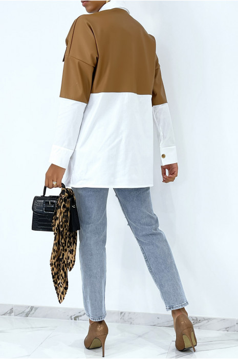 Chemise oversize bi-matière blanche à empiècement en cuir camel - 4