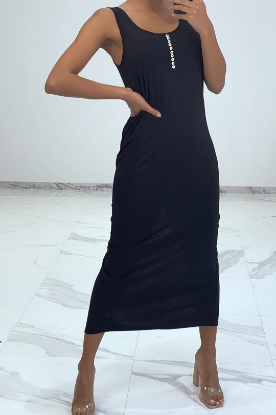 Lange zwarte soepelvallende jurk met knoop aan de voorkant en split aan de achterkant - 1