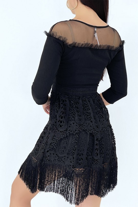 Chique zwarte jurk met 3/4 mouwen en opengewerkte voering met franjes - 4