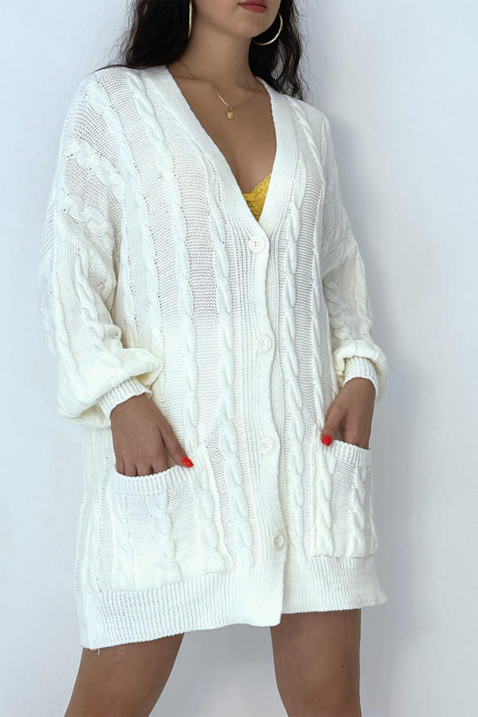 Long white cable knit cardigan with buttons - 6