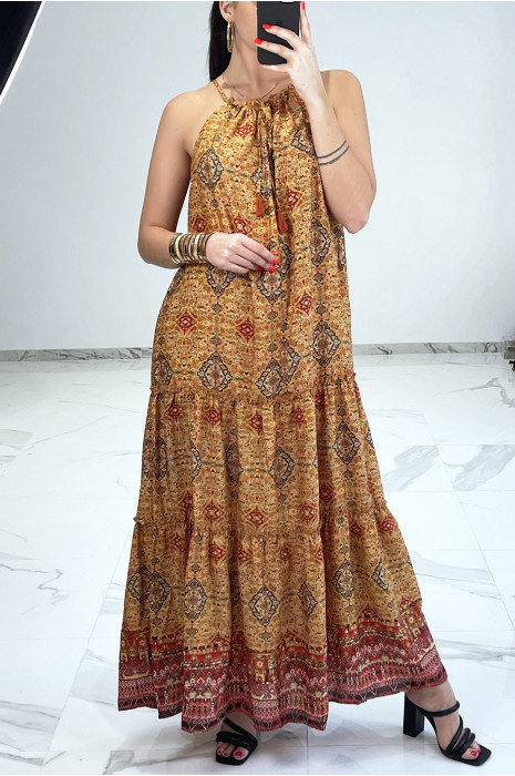 Long summer dress in mustard print bohemian style with V neckline and thin straps - 7