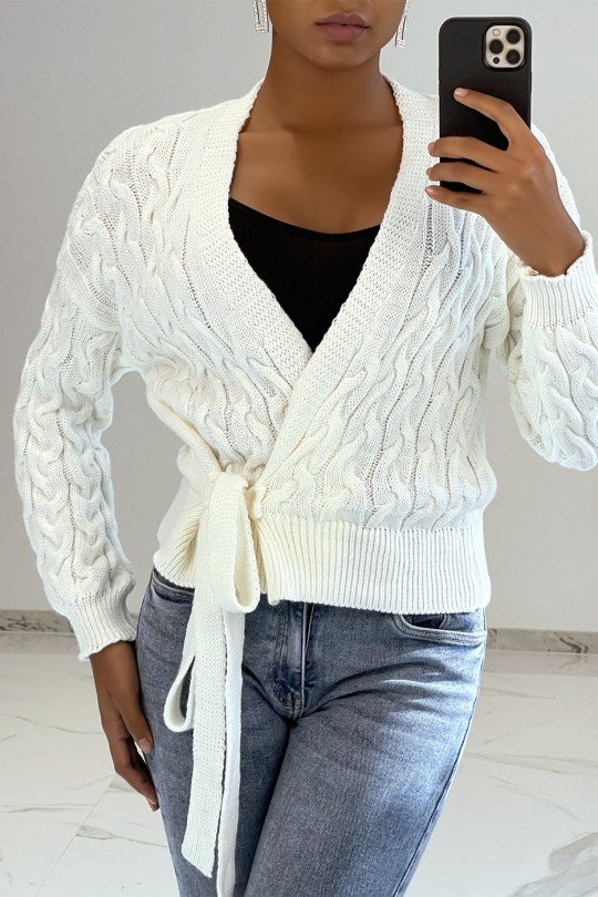 White cardigan in chunky knit wrap over heart - 2