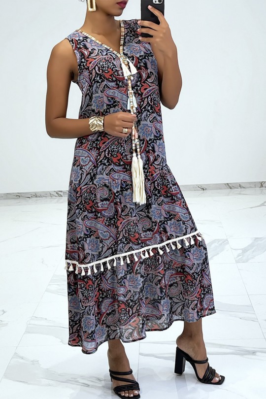 Long black patterned dress with accessory and pompom - 7