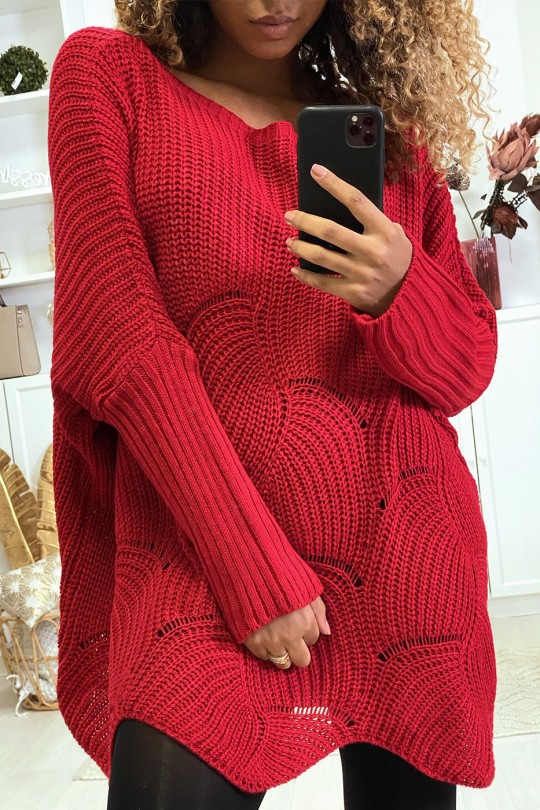 Oversized red sweater with leaf pattern - 2