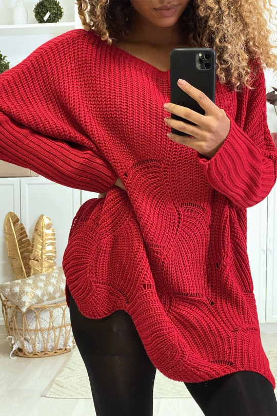 Oversized red sweater with leaf pattern - 3