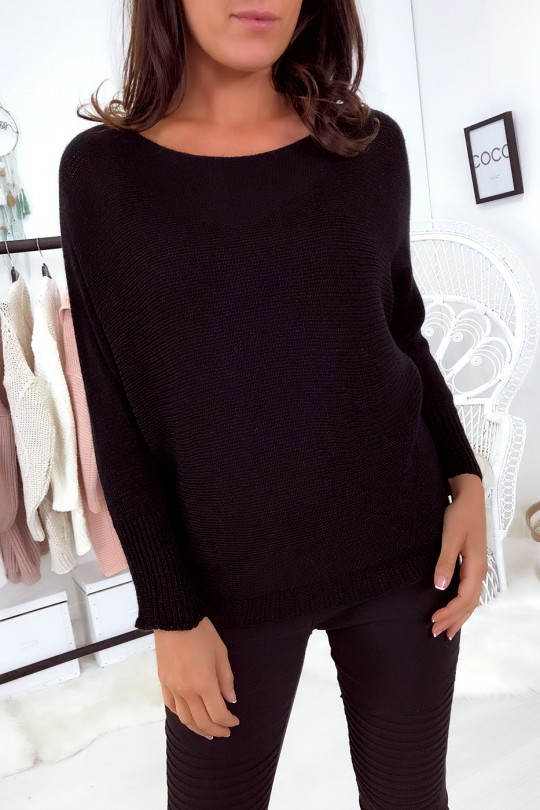 Black knitted boat neck sweater and bat sleeve. 16300 - 4