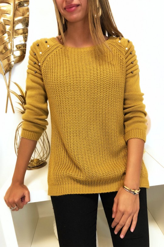Pretty mustard sweater with rounded shoulders biker style with pearls - 6