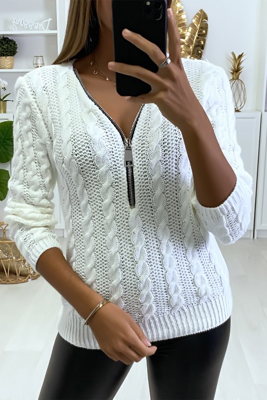 Pull Blanc en maille torsadée, et col à zip réglable. - 1