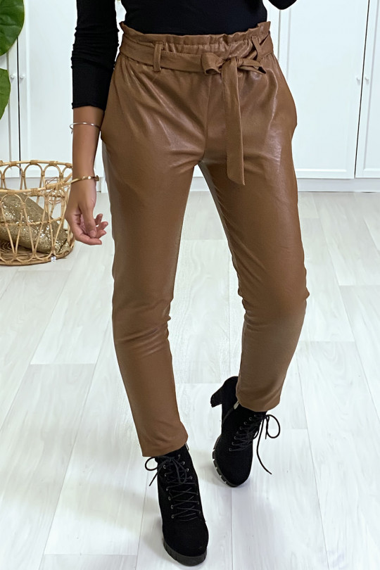 Camel carrot cut pants with gathered waist and belt. - 3
