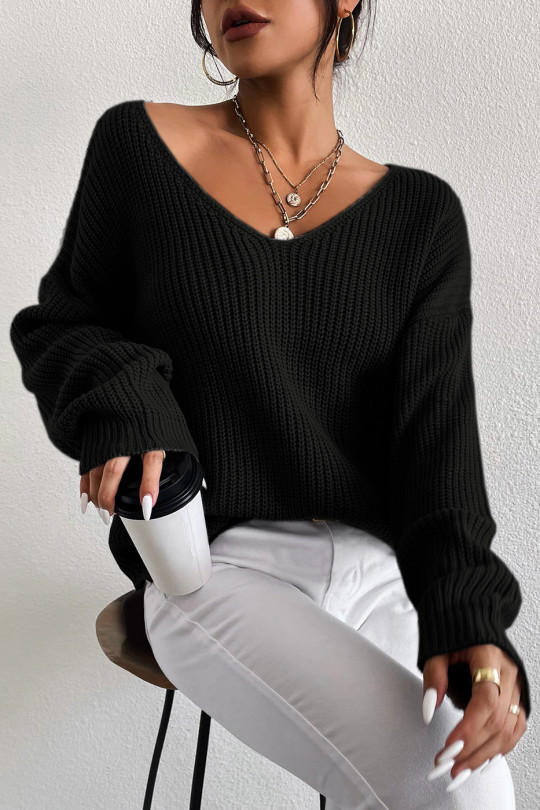 Black thick acrylic puff sleeve sweater - 7