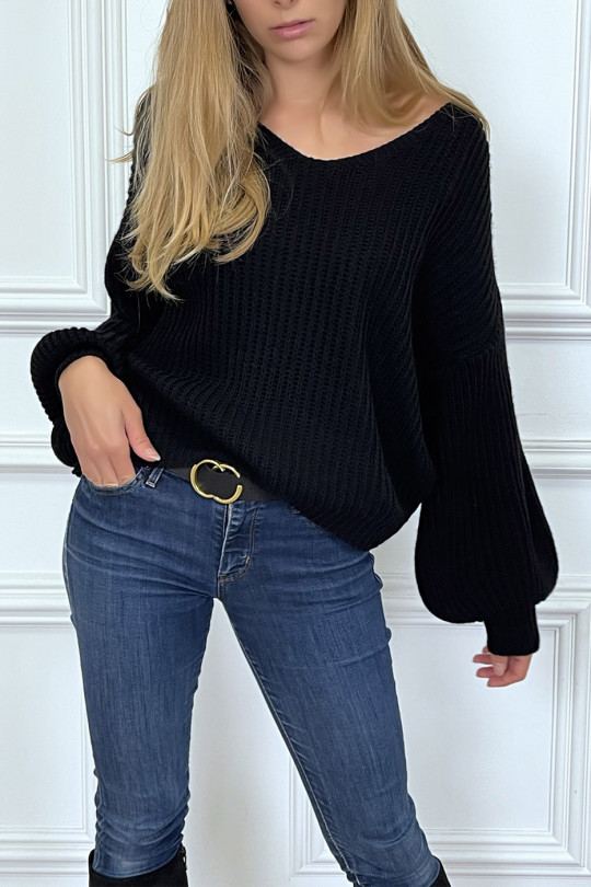 Black thick acrylic puff sleeve sweater - 3
