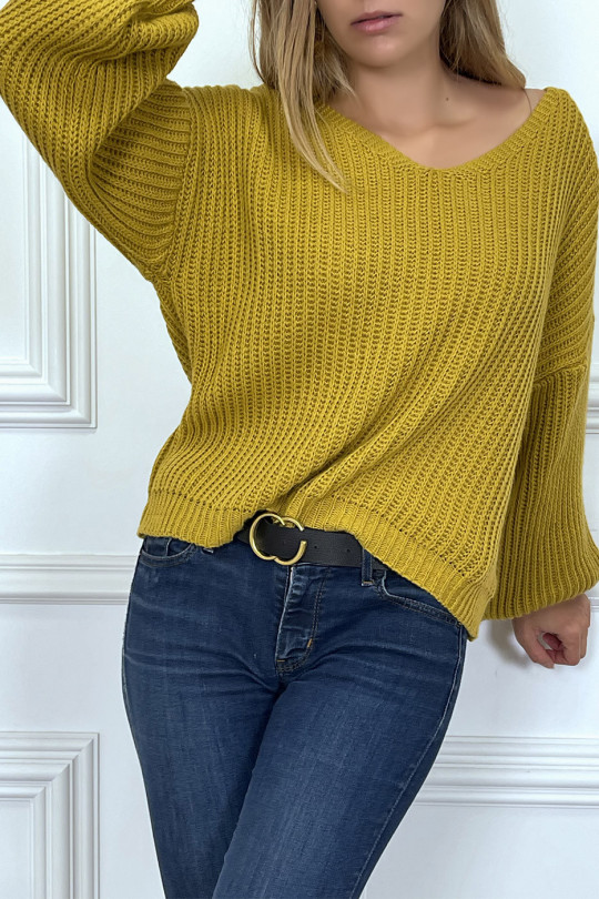 Mustard puff-sleeve sweater in thick acrylic - 1