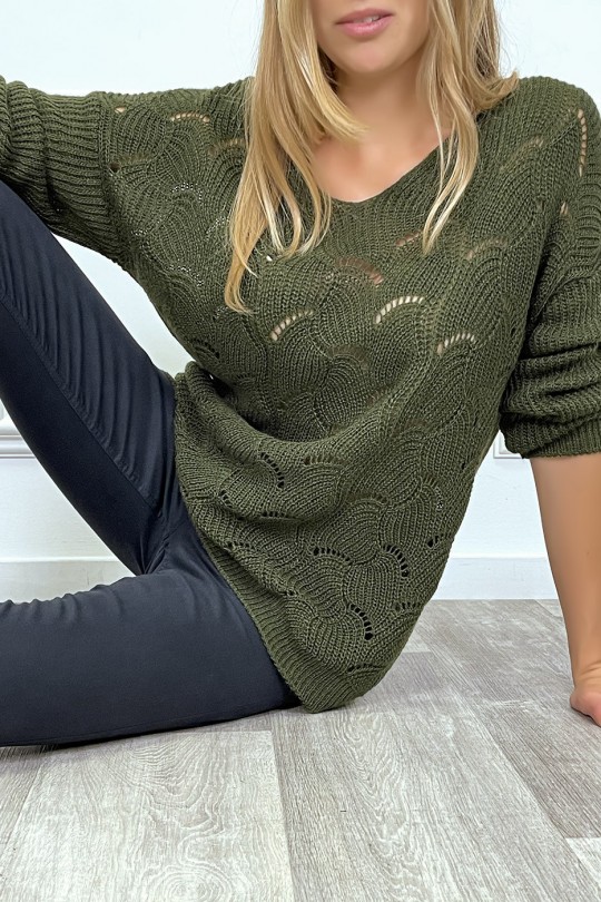 Pull kaki col V tombant tressé en forme de feuilles - 4 Pull kaki col V tombant tressé en forme de feuilles - 4