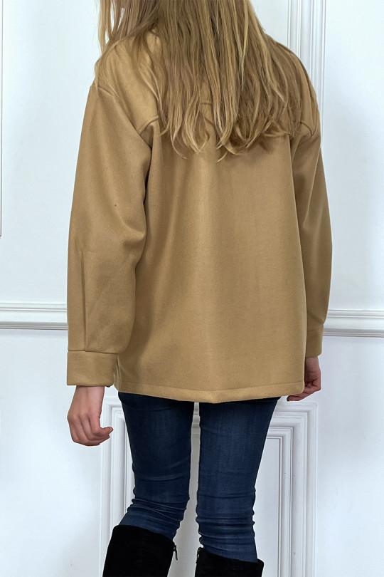Very thick camel jacket with pockets and style buttons on the shirt - 5